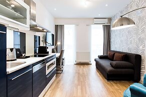 Best Western Plus Celebrity Suites