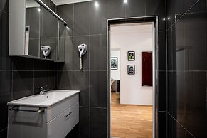 Best Western Plus Celebrity Suites