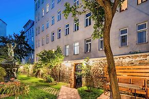 Best Western Plus Celebrity Suites