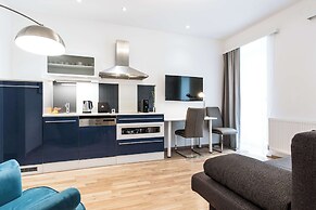 Best Western Plus Celebrity Suites