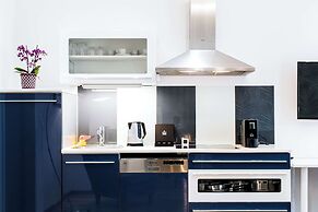 Best Western Plus Celebrity Suites