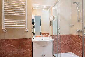 Best Western Plus Celebrity Suites