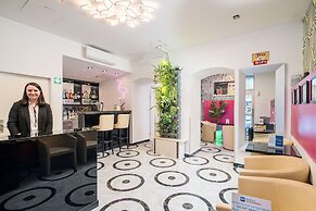 Best Western Plus Celebrity Suites