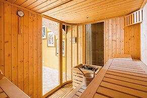 Best Western Plus Celebrity Suites