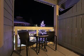 Tyndall Stone by Whistler Retreats