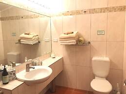 Coastal Chalet Suites