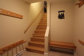 Villas Snowberry by Whistler Retreats