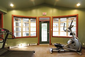 Glacier's Reach by Whistler Retreats