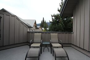 Glacier's Reach by Whistler Retreats