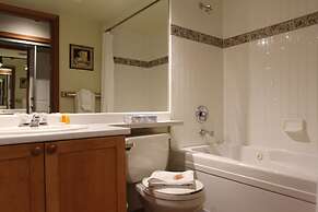 Glacier's Reach by Whistler Retreats