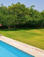 Hotel Laguna Encantada