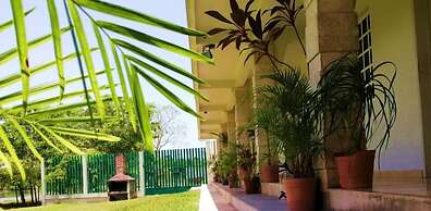 Hotel Laguna Encantada