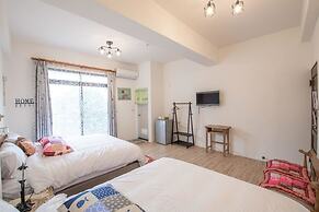 Traditional Arts Country Inn