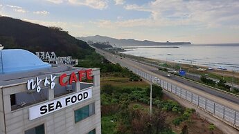 Mangsang Beach Pension