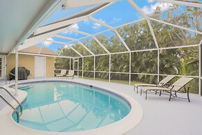 Sand Hill St. 318 Marco Island Vacation Rental  3 Bedroom Home by RedA
