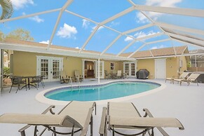 Sand Hill St. 318 Marco Island Vacation Rental  3 Bedroom Home by RedA