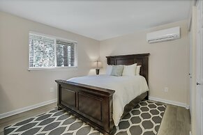 Riverwoods Relaxation 3 Bedroom Home by RedAwning