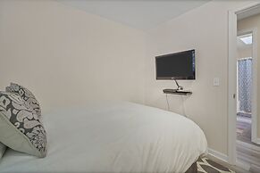 Riverwoods Relaxation 3 Bedroom Home by RedAwning