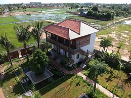 Dontrei Villa Angkor