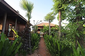Dontrei Villa Angkor