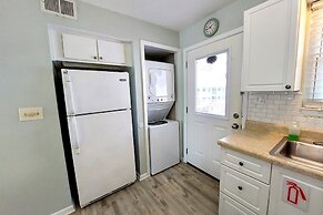 Harbor House B6 2 Bedroom Condo by RedAwning