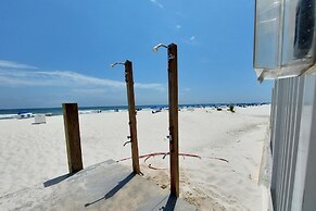 Harbor House B6 2 Bedroom Condo by RedAwning