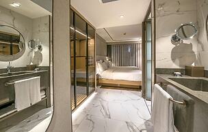 Stayso The House Hotel