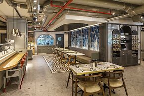 Stayso The House Hotel