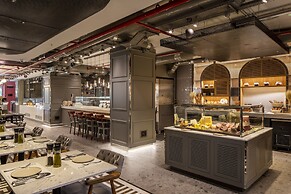 Stayso The House Hotel