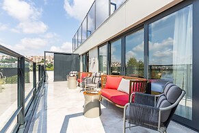 Stayso The House Hotel