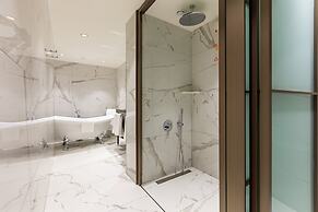 Stayso The House Hotel