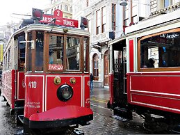 Stayso The House Hotel