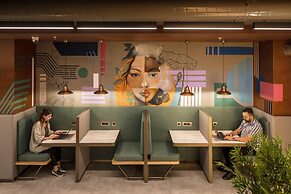 Stayso The House Hotel