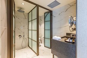 Stayso The House Hotel