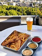 Stayso The House Hotel