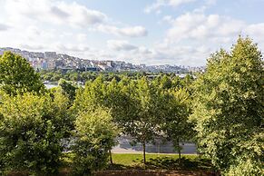 Stayso The House Hotel