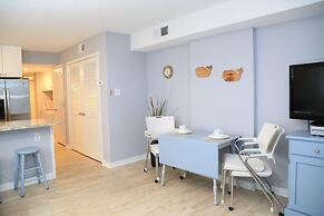 Royal Palms 402 1 Bedroom Condo by RedAwning