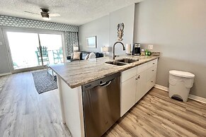 Royal Palms 402 1 Bedroom Condo by RedAwning