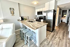 Royal Palms 402 1 Bedroom Condo by RedAwning