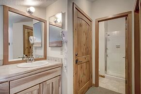 1733 Lenawee 4 Bedroom Condo