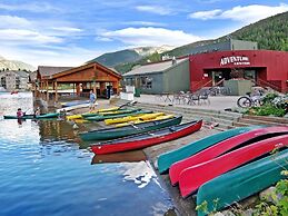 1733 Lenawee 4 Bedroom Condo