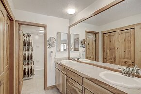 1733 Lenawee 4 Bedroom Condo