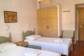 Diplomat Hotel