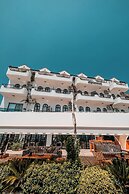 Diplomat Hotel