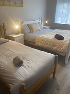 Home From Home, Tralee. Ideal Location