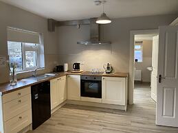 Home From Home, Tralee. Ideal Location