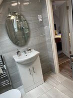 Home From Home, Tralee. Ideal Location