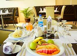 Royal Paragon Hotel