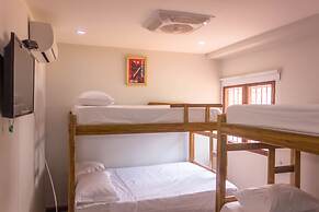 Hostal  Aurora - Hostel