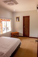 Hostal  Aurora - Hostel